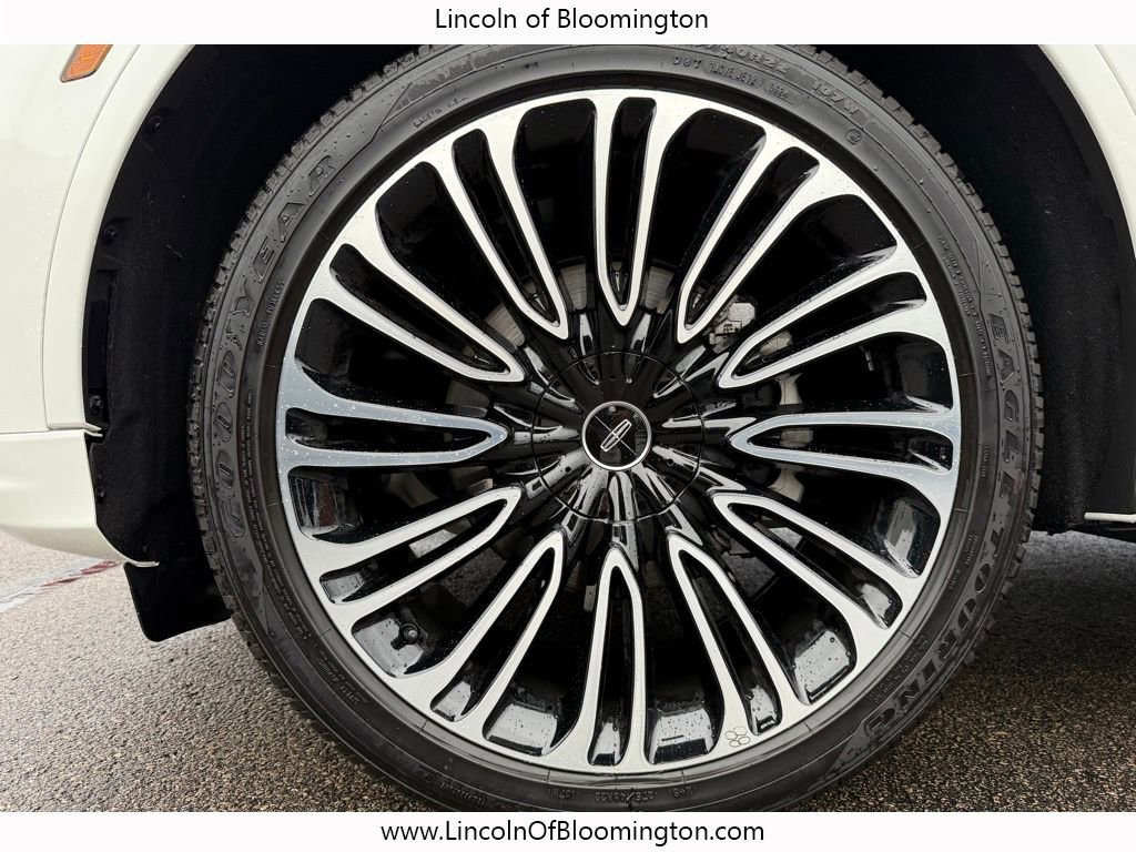New 2025 Lincoln Aviator Black Label image 19