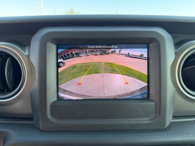 Used 2023 Jeep Wrangler Sport S image 16