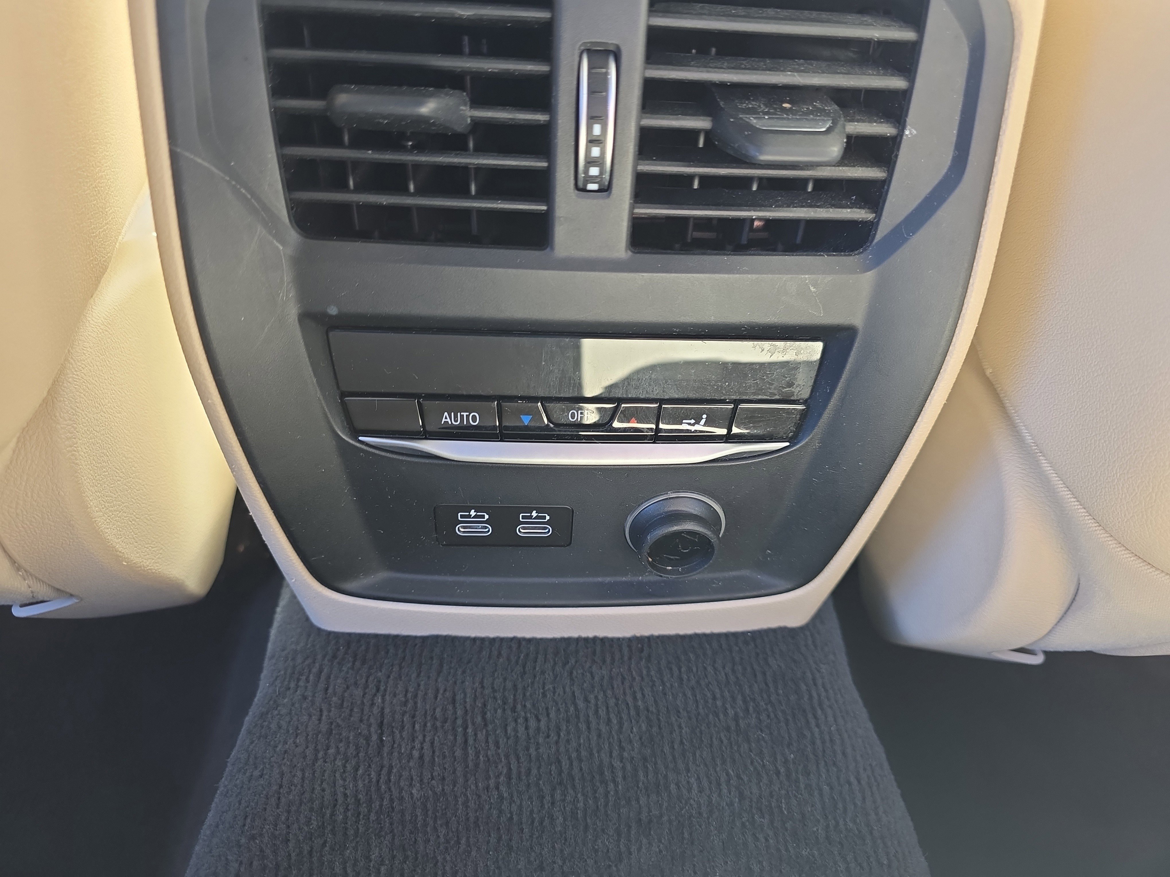 Used 2021 BMW 330e w/ Convenience Package image 11