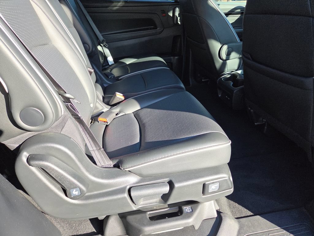 Used 2025 Honda Odyssey Elite image 34