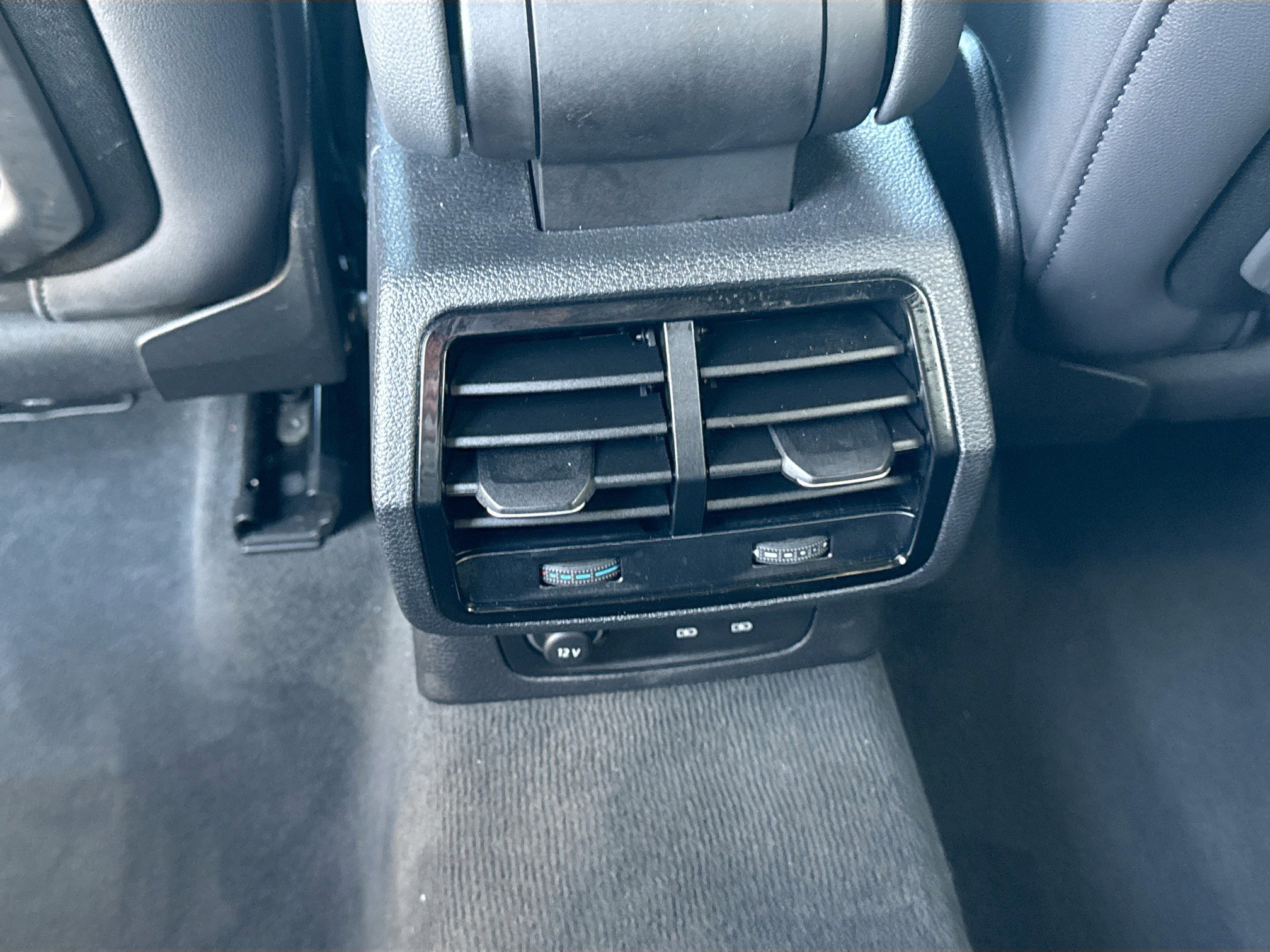 Used 2025 Audi Q3 2.0T Premium image 19