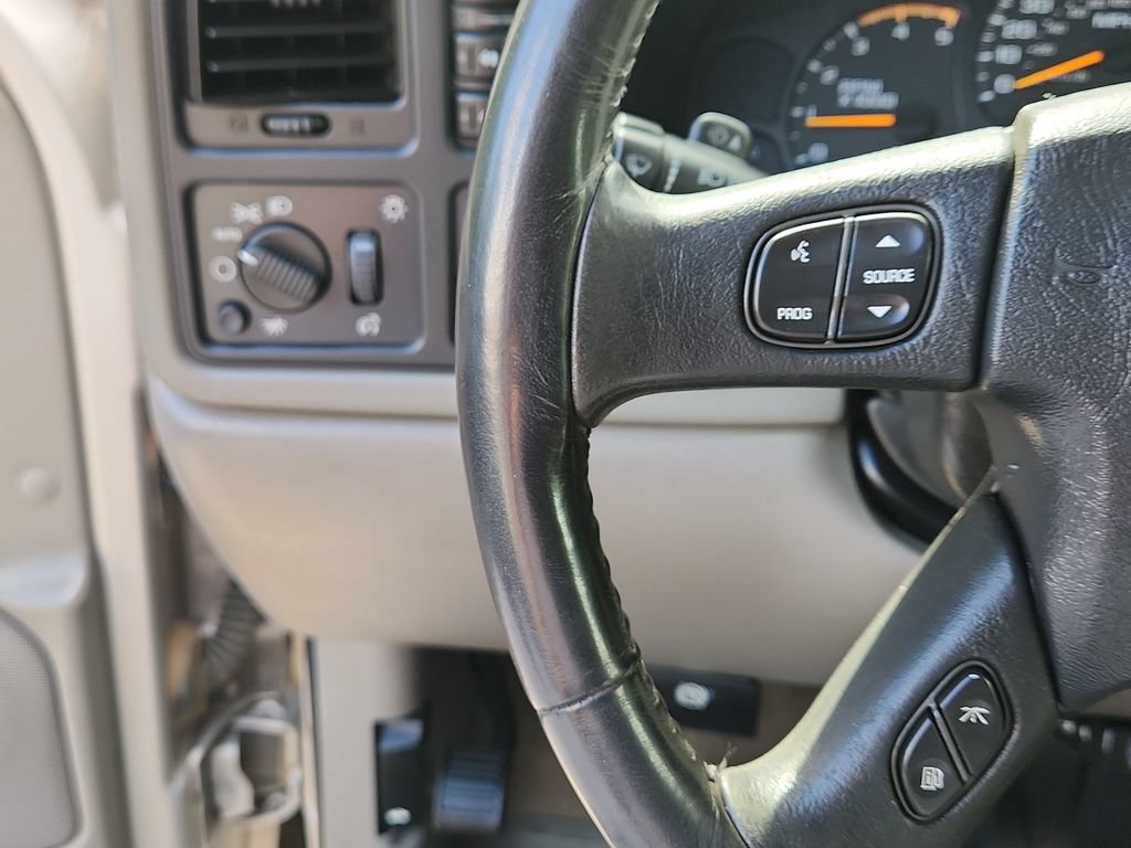 Used 2005 Chevrolet Silverado 3500 LT w/ Heavy-Duty Power Package AWD/4WD image 17