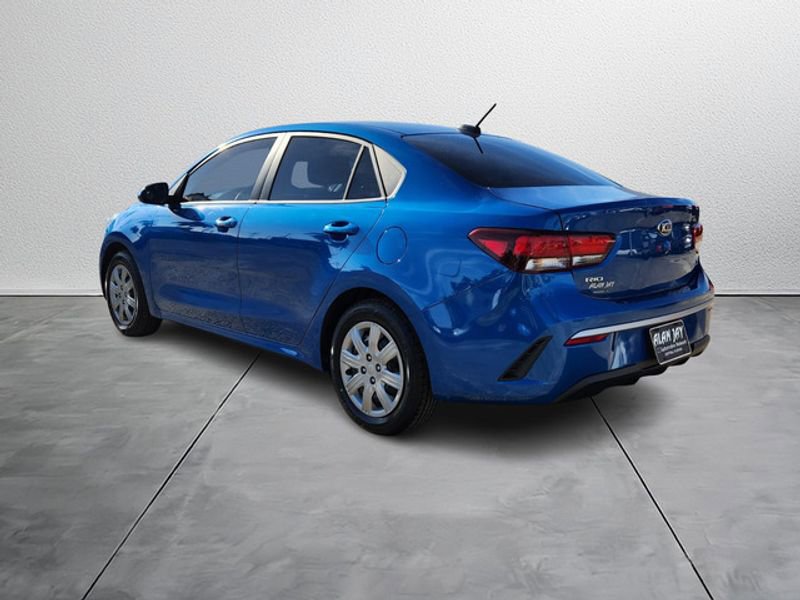 Used 2021 Kia Rio S image 4