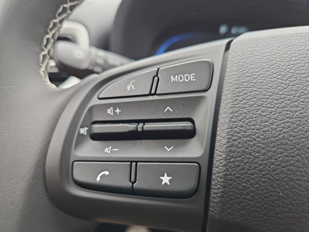 New 2026 Hyundai Venue SEL FWD image 36