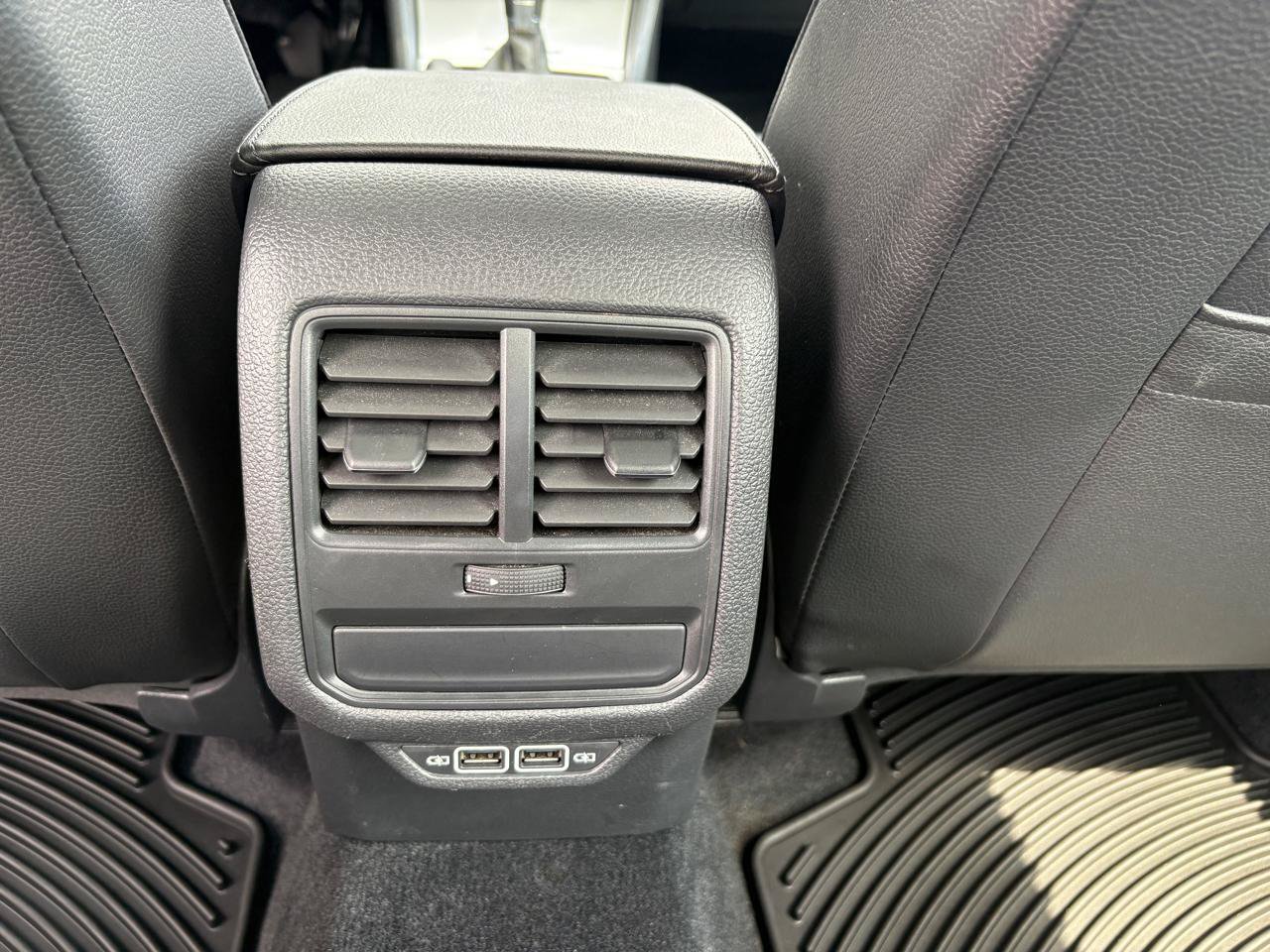 Used 2019 Volkswagen Passat 2.0T Wolfsburg FWD image 8
