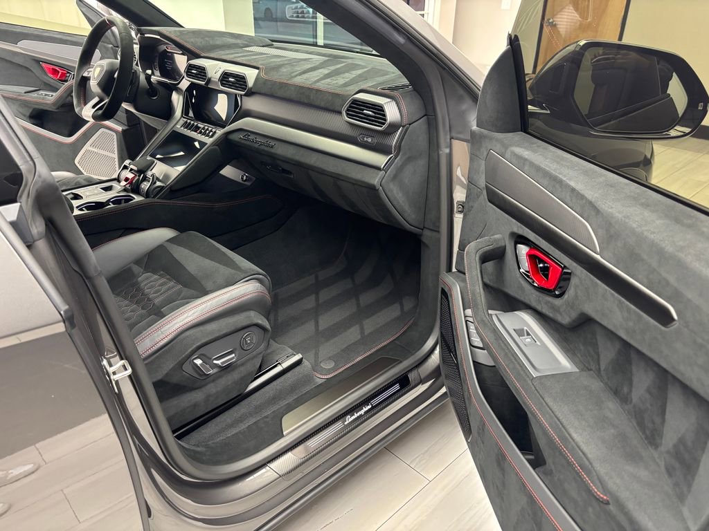 Used 2023 Lamborghini Urus Performante image 91