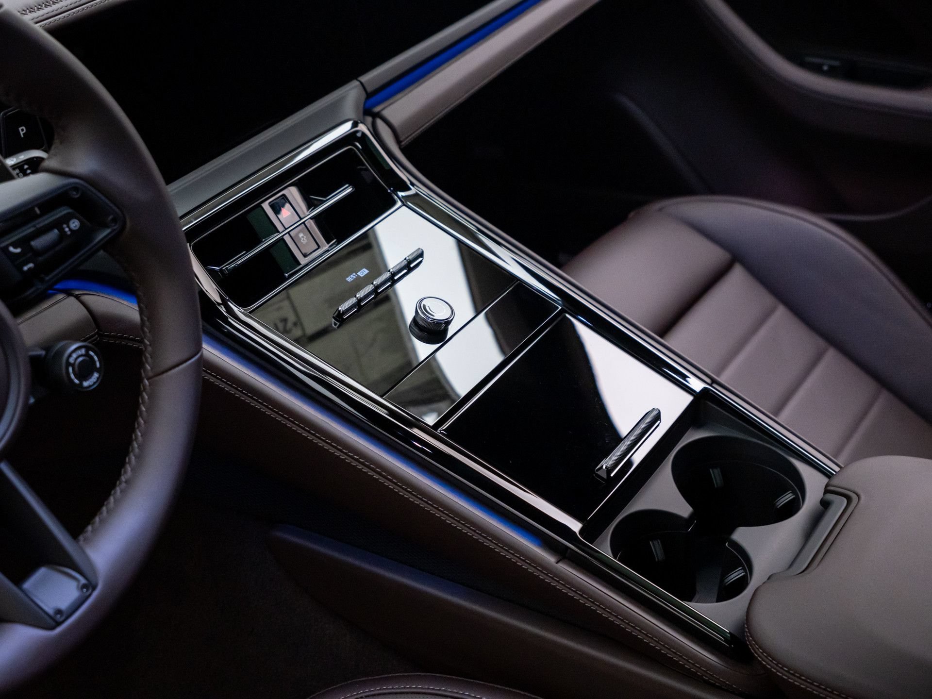 New 2026 Porsche Panamera 4 AWD/4WD image 11