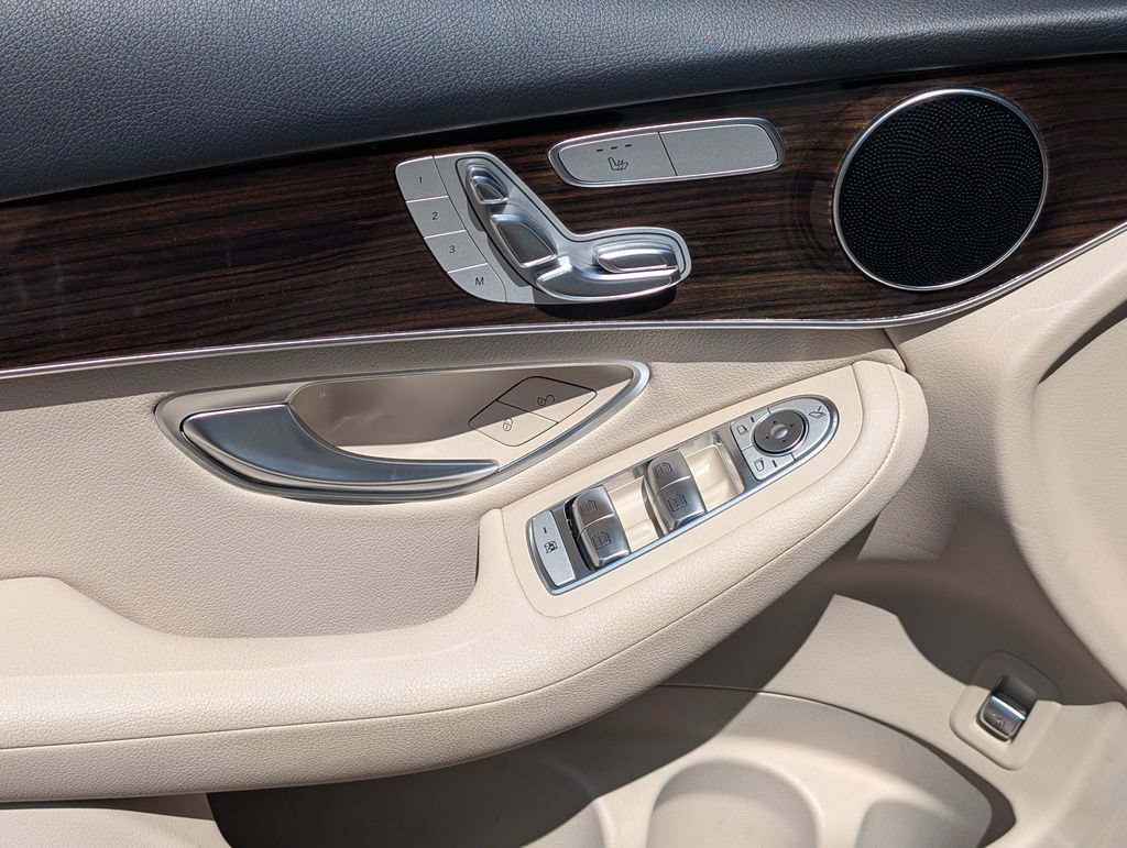 Certified 2020 Mercedes-Benz GLC 300 4MATIC image 25