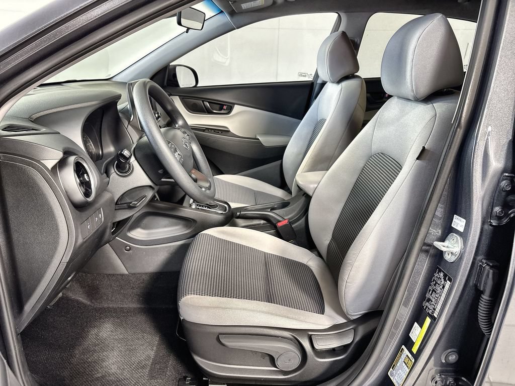 Used 2022 Hyundai Kona SE FWD image 13