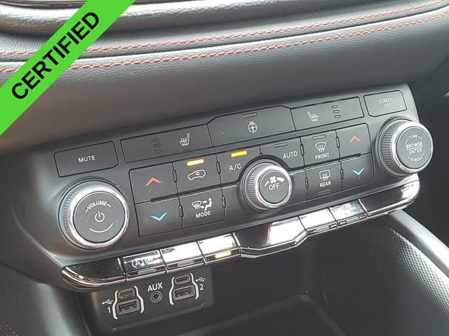 Used 2025 Dodge Durango GT AWD/4WD image 19
