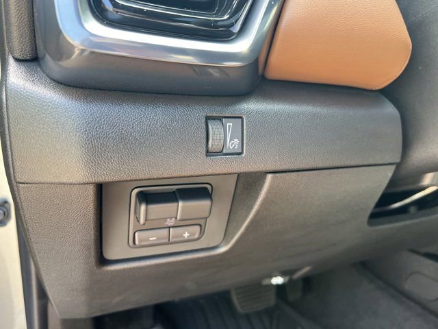 Used 2024 GMC Canyon AT4 w/ AT4 Premium Package AWD/4WD image 40