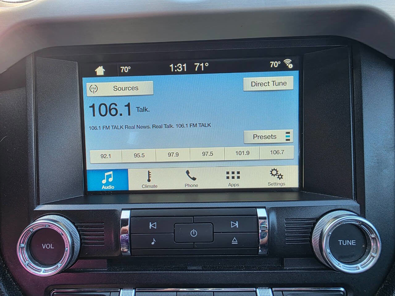 Used 2017 Ford Mustang Premium image 22