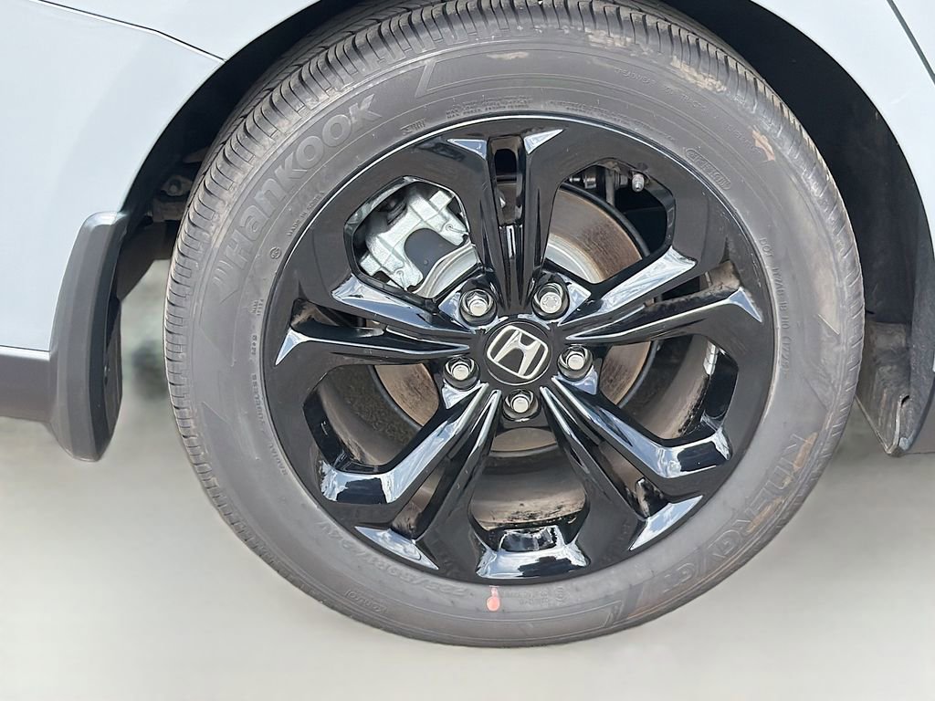 Used 2025 Honda Accord SE image 10