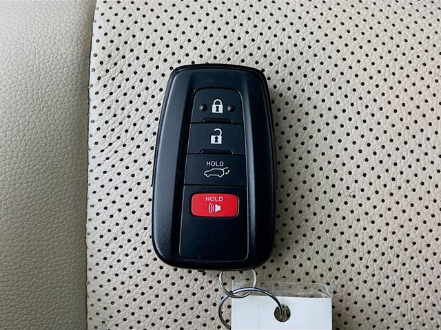 Used 2022 Toyota Highlander Platinum image 13