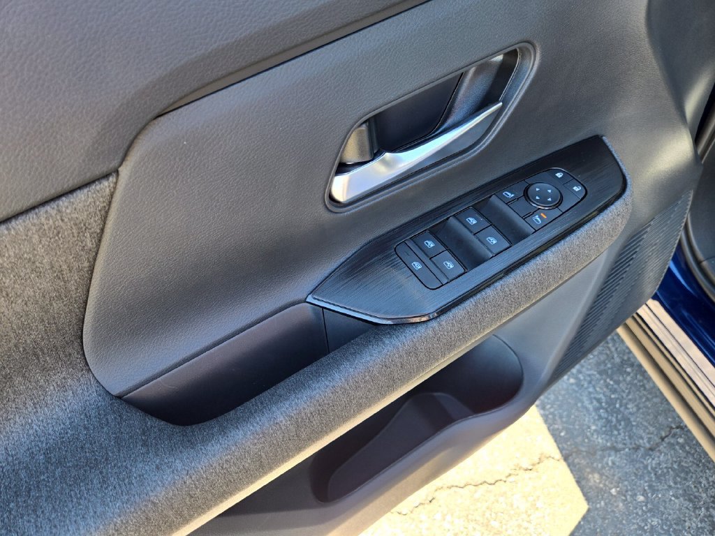 New 2027 Nissan Kicks SV w/ SV Premium Package FWD image 13