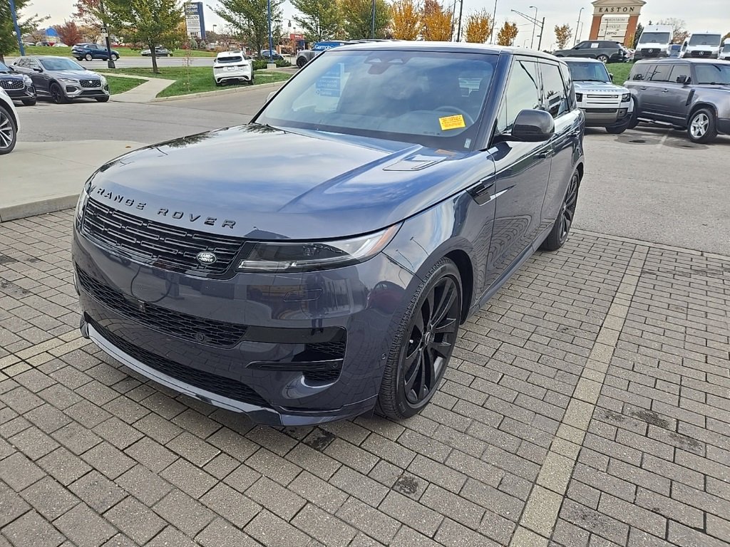 Used 2025 Land Rover Range Rover Sport Dynamic SE