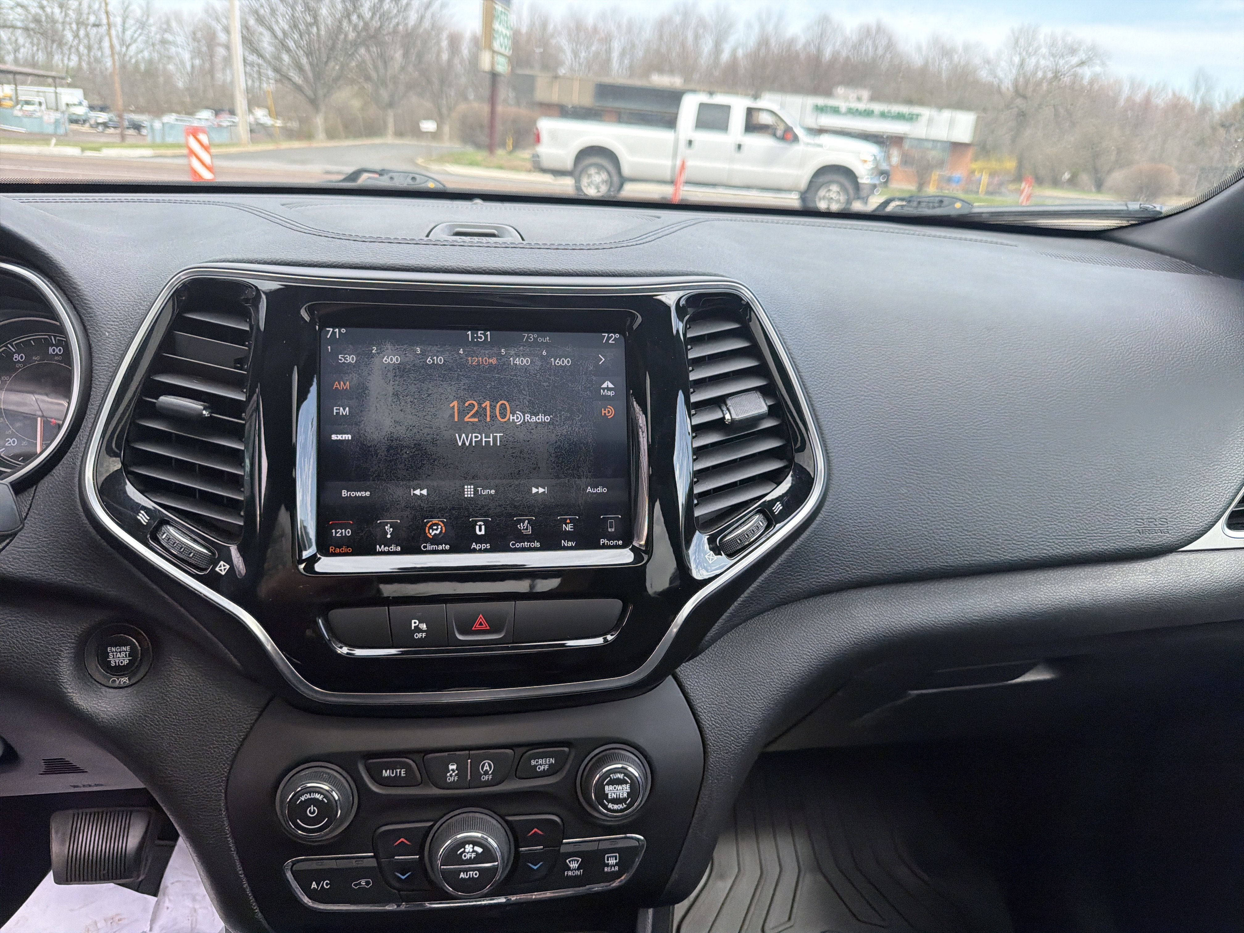 Certified 2019 Jeep Cherokee High Altitude AWD/4WD image 26