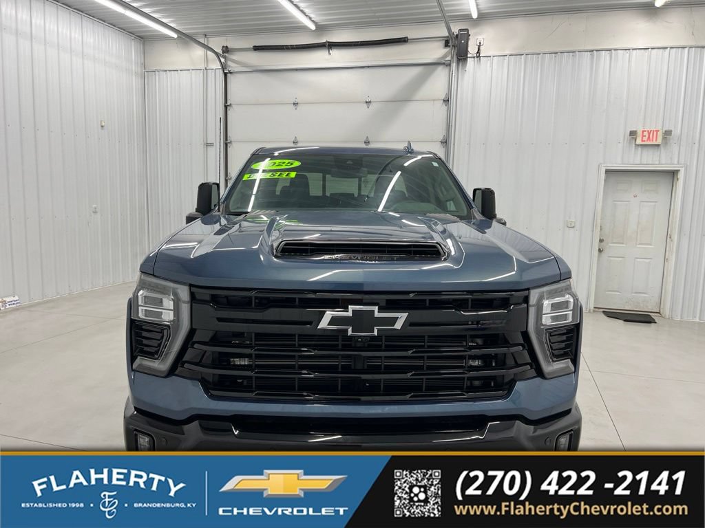 Used 2025 Chevrolet Silverado 2500 LTZ w/ Trail Boss Package AWD/4WD image 7