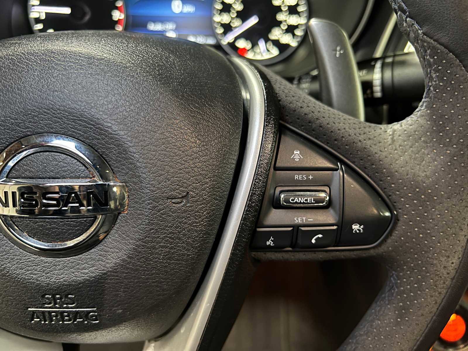 Used 2017 Nissan Maxima SR w/ Midnight Edition image 24