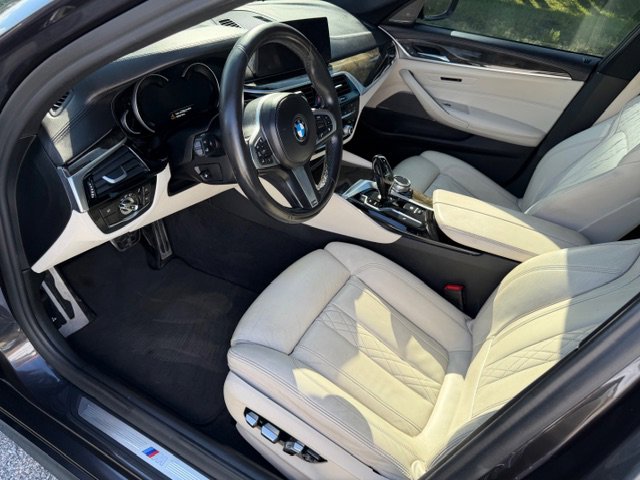 Used 2018 BMW 530i w/ M Sport Package RWD image 11