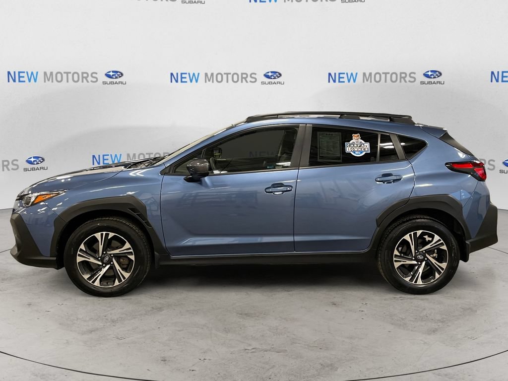 Used 2024 Subaru Crosstrek 2.0i Premium AWD/4WD image 2