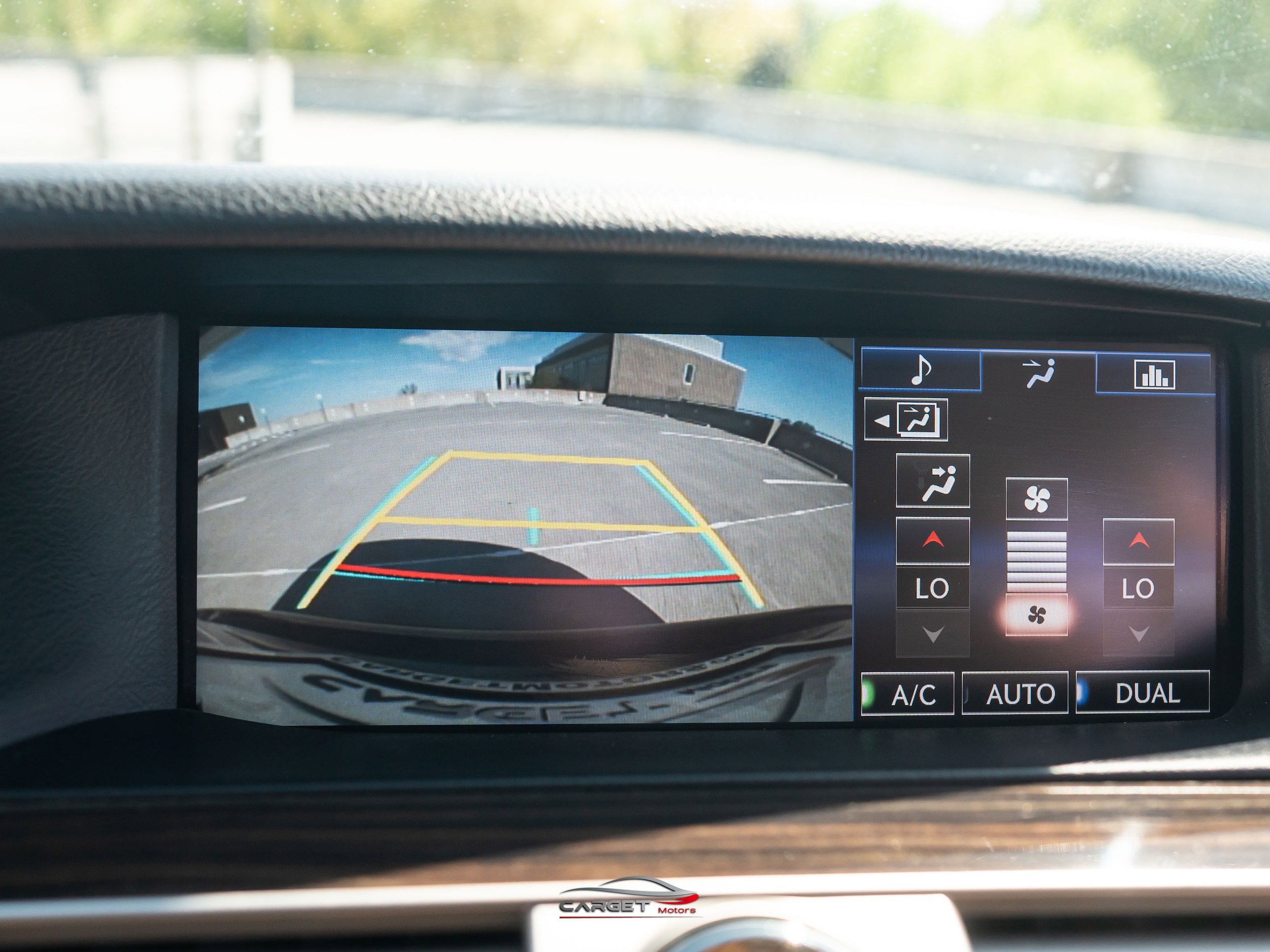 Used 2015 Lexus LS 460 AWD w/ Comfort Package image 29