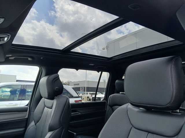 New 2026 Jeep Grand Wagoneer Limited AWD/4WD image 27