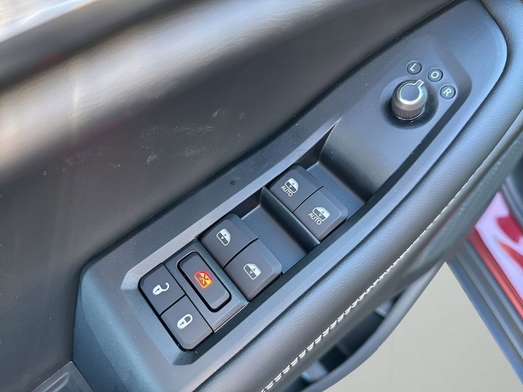 New 2025 Jeep Grand Cherokee L Altitude image 27