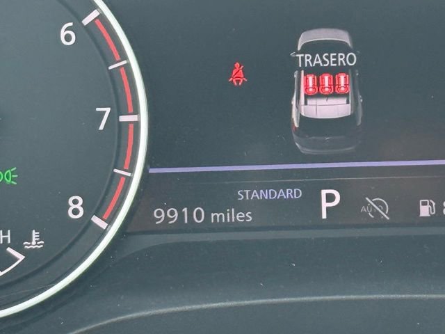 Certified 2024 Nissan Rogue SV FWD image 11