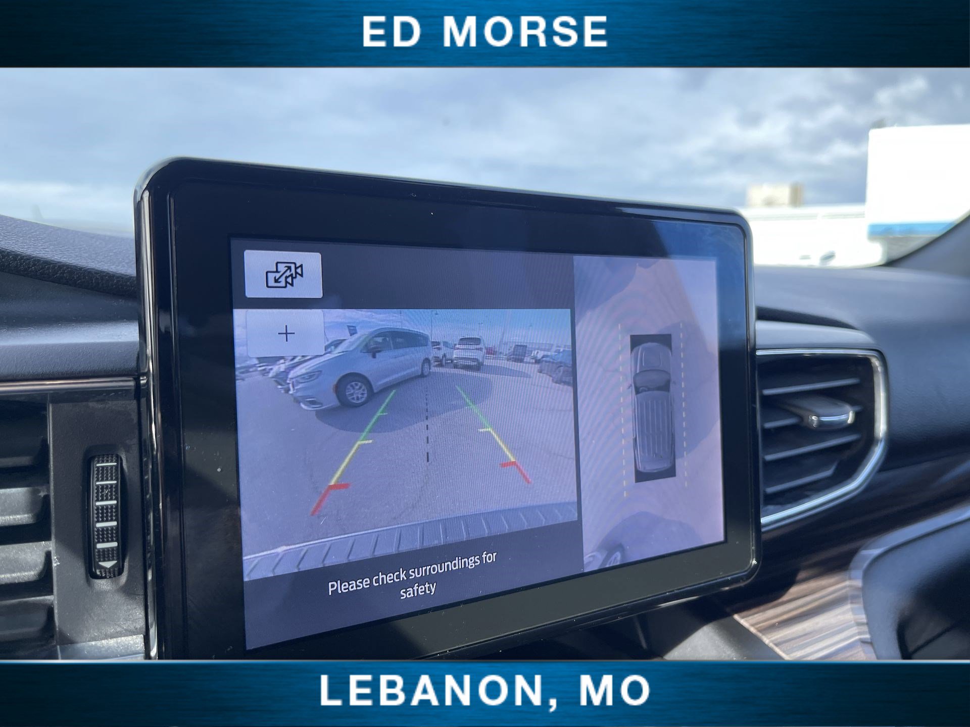 Used 2020 Ford Explorer Limited image 14