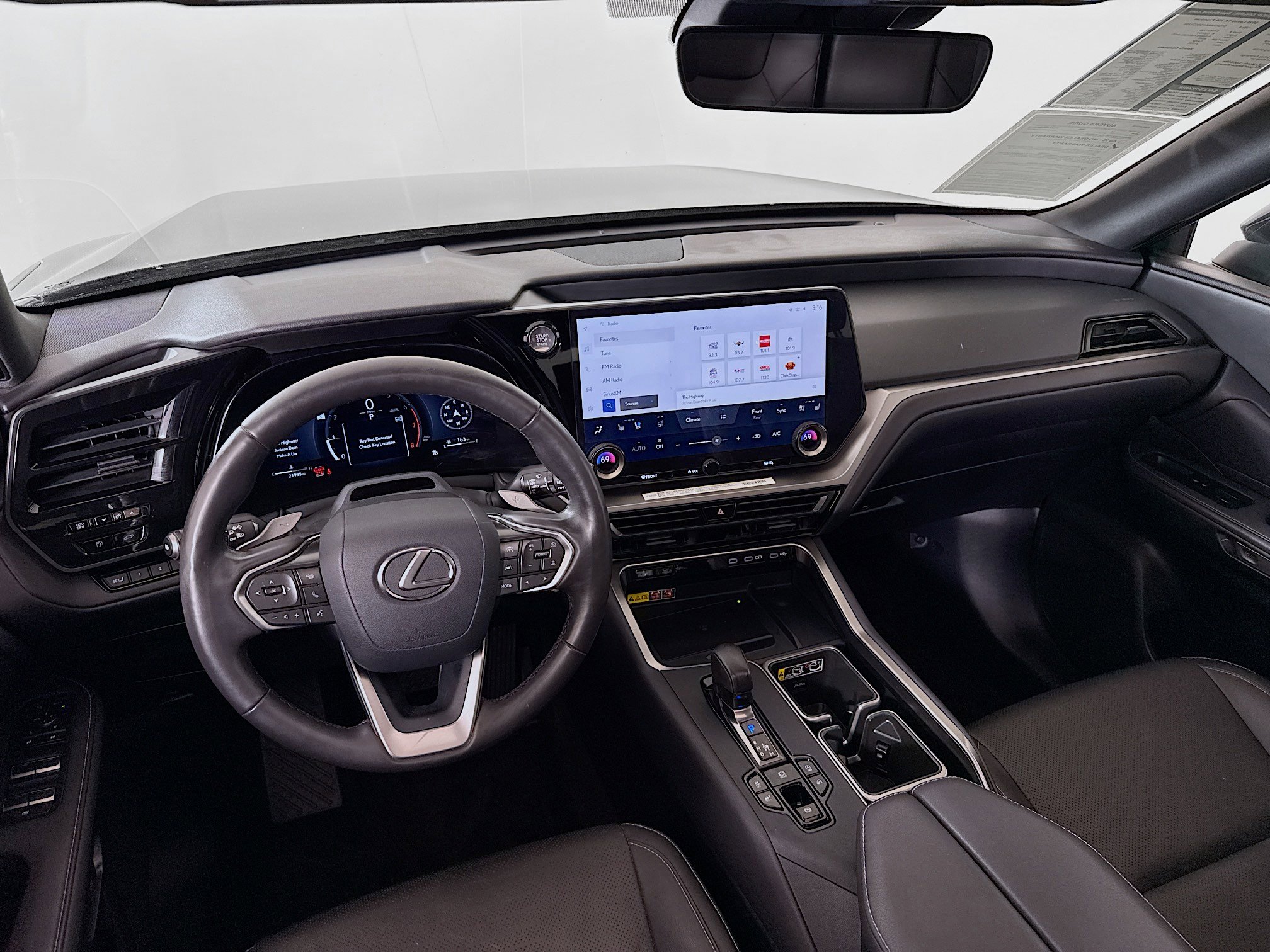Used 2025 Lexus TX 350 AWD w/ Technology Package image 23