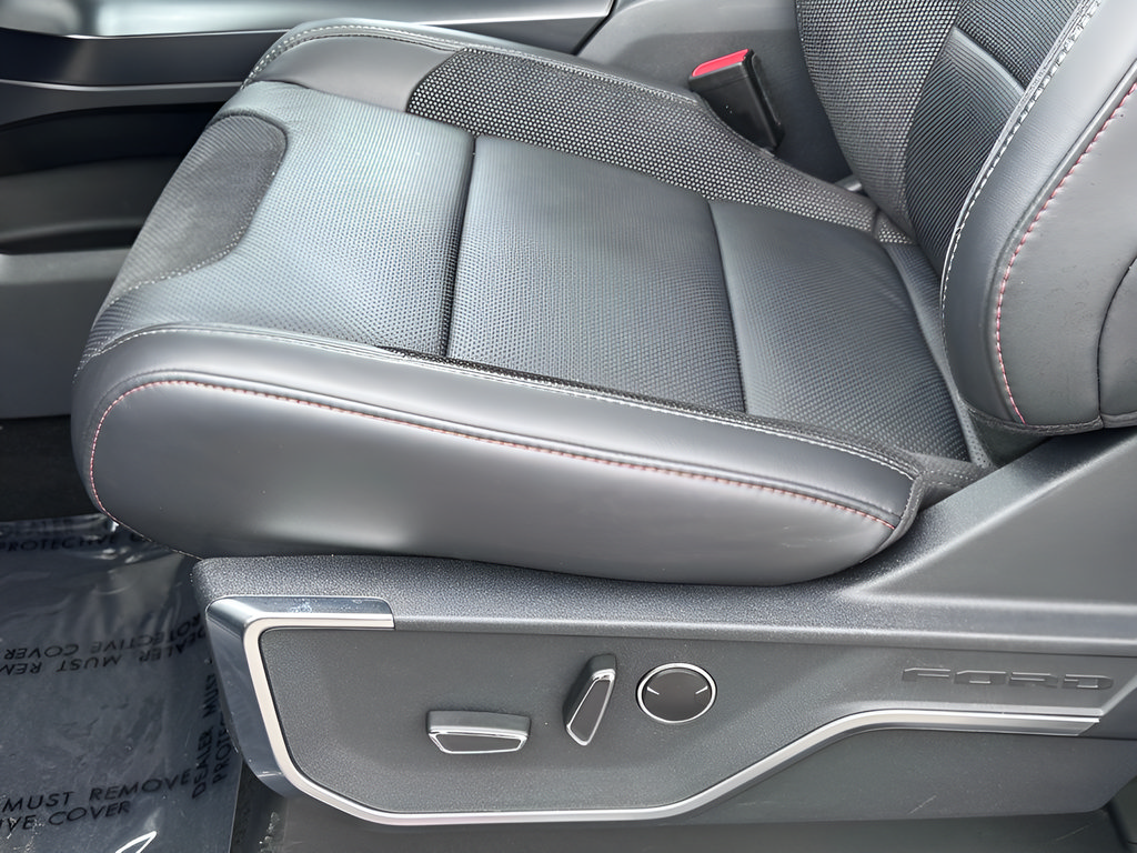 Used 2024 Ford F150 Raptor AWD/4WD image 28