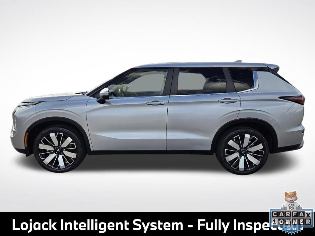 Used 2025 Mitsubishi Outlander SE FWD image 6