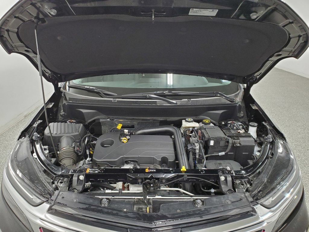 Used 2024 Chevrolet Equinox LT FWD image 10