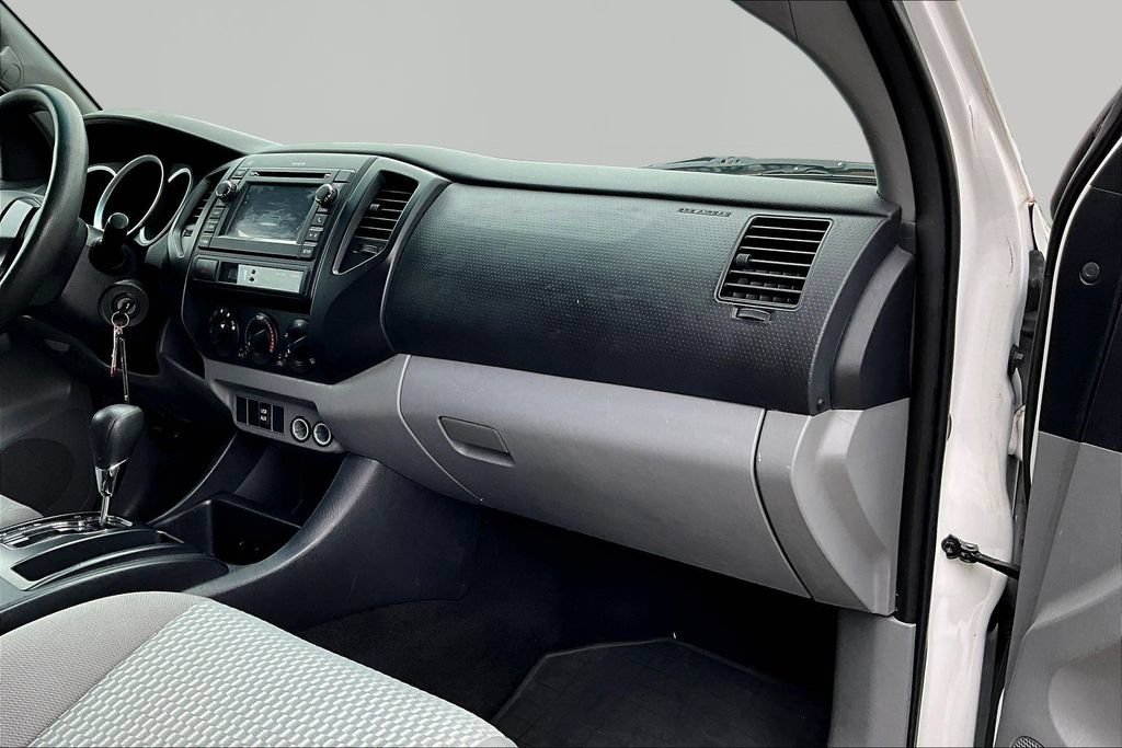 Used 2013 Toyota Tacoma PreRunner RWD image 21
