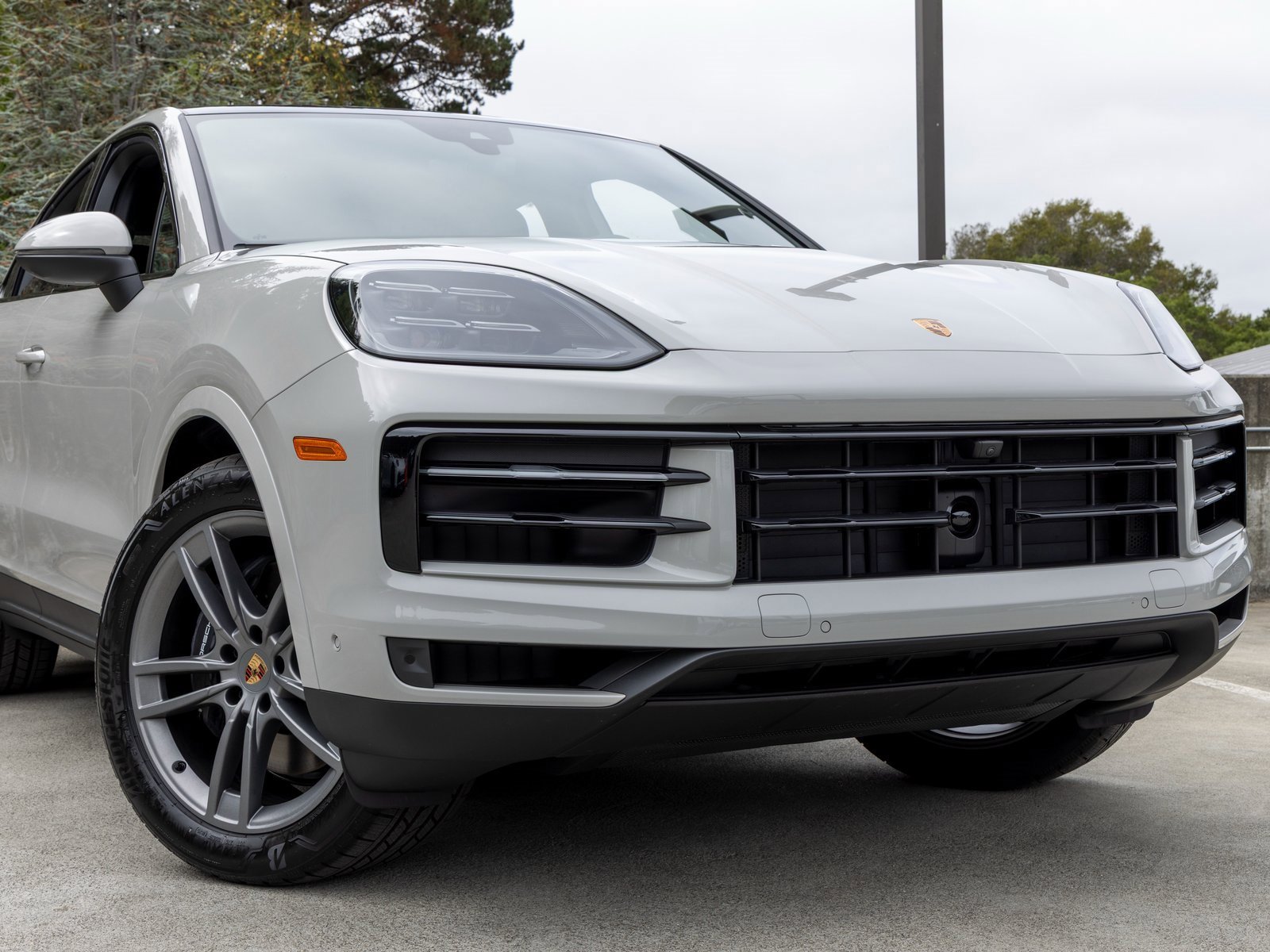 New 2026 Porsche Cayenne Coupe image 9