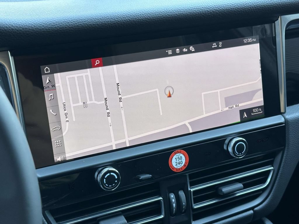 New 2026 Porsche Macan AWD/4WD image 25