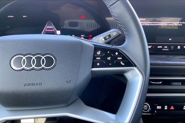 Used 2025 Audi Q5 Premium w/ Premium Plus AWD/4WD image 22