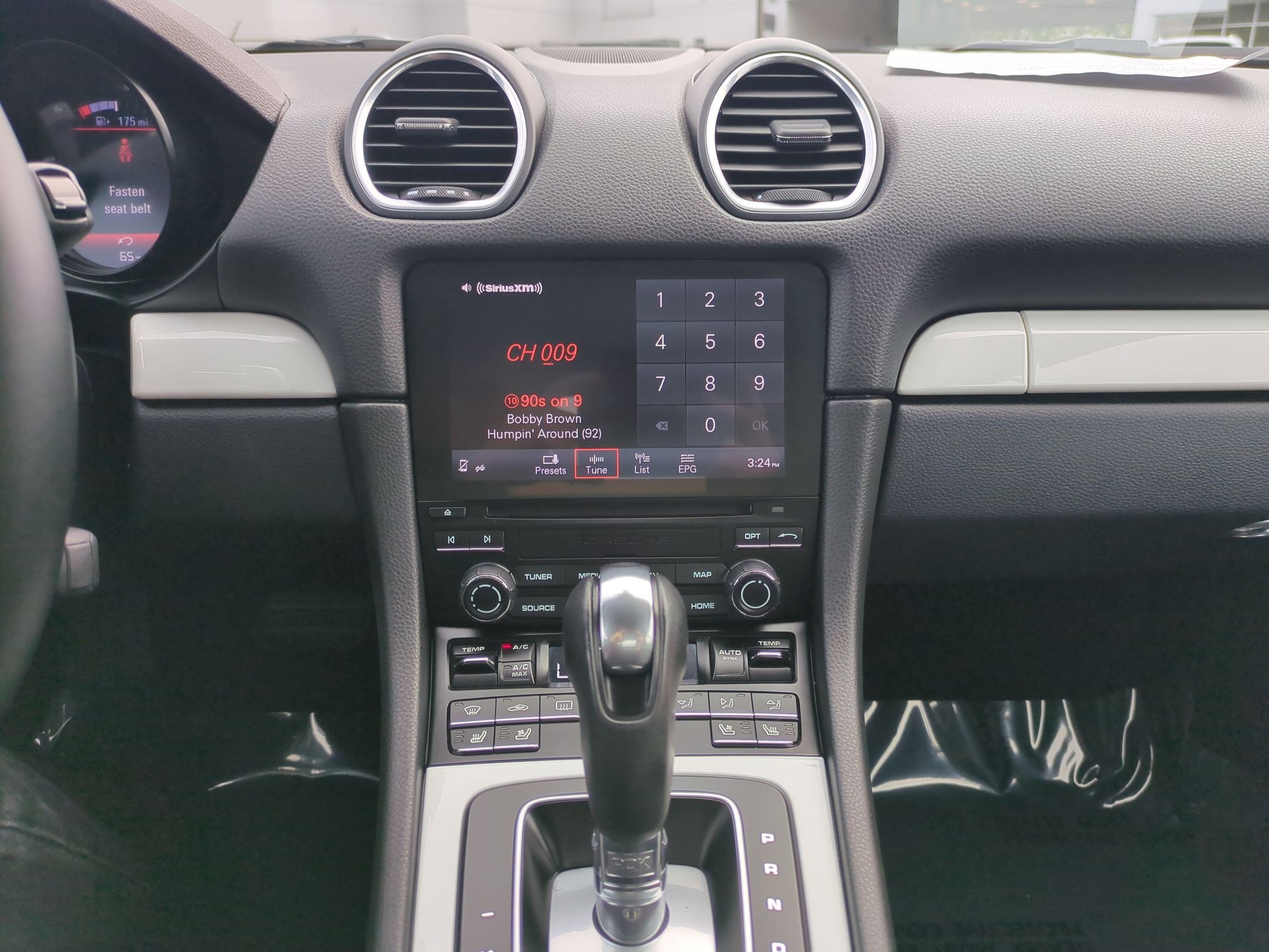 Used 2018 Porsche 718 Cayman RWD image 22