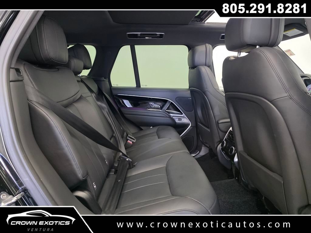 Used 2024 Land Rover Range Rover SE image 17
