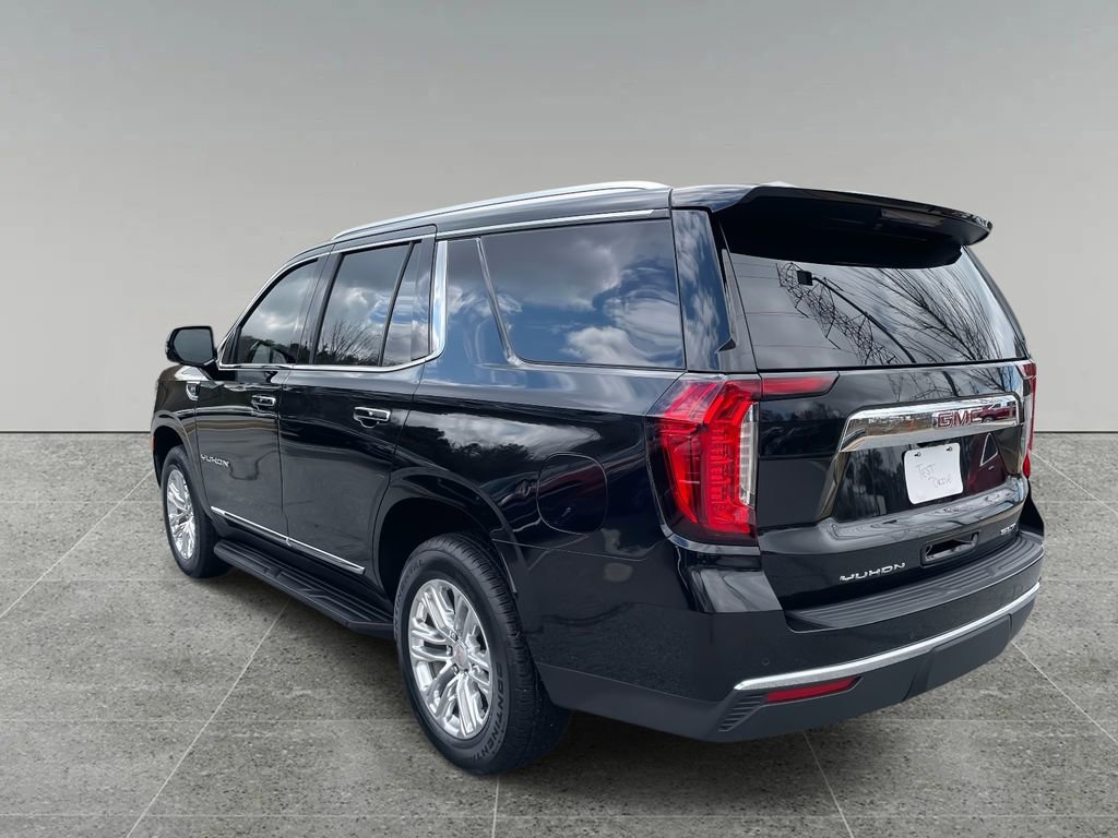 Used 2021 GMC Yukon SLT w/ SLT Premium Package image 3