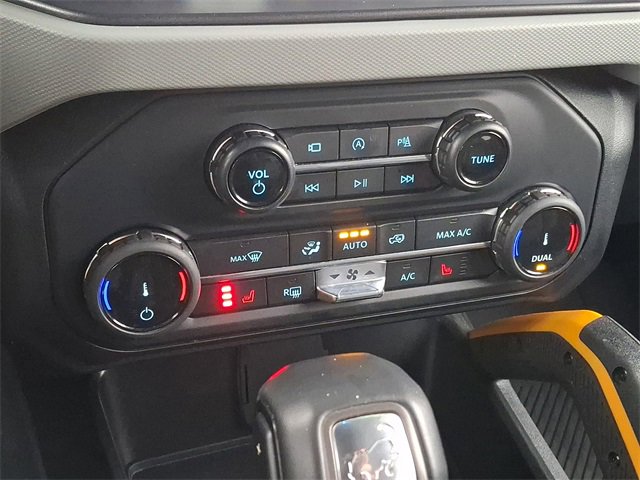 Used 2022 Ford Bronco Badlands image 16