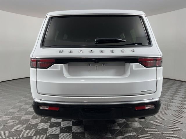 Used 2024 Jeep Wagoneer Series II w/ Flexible Seating Group image 9