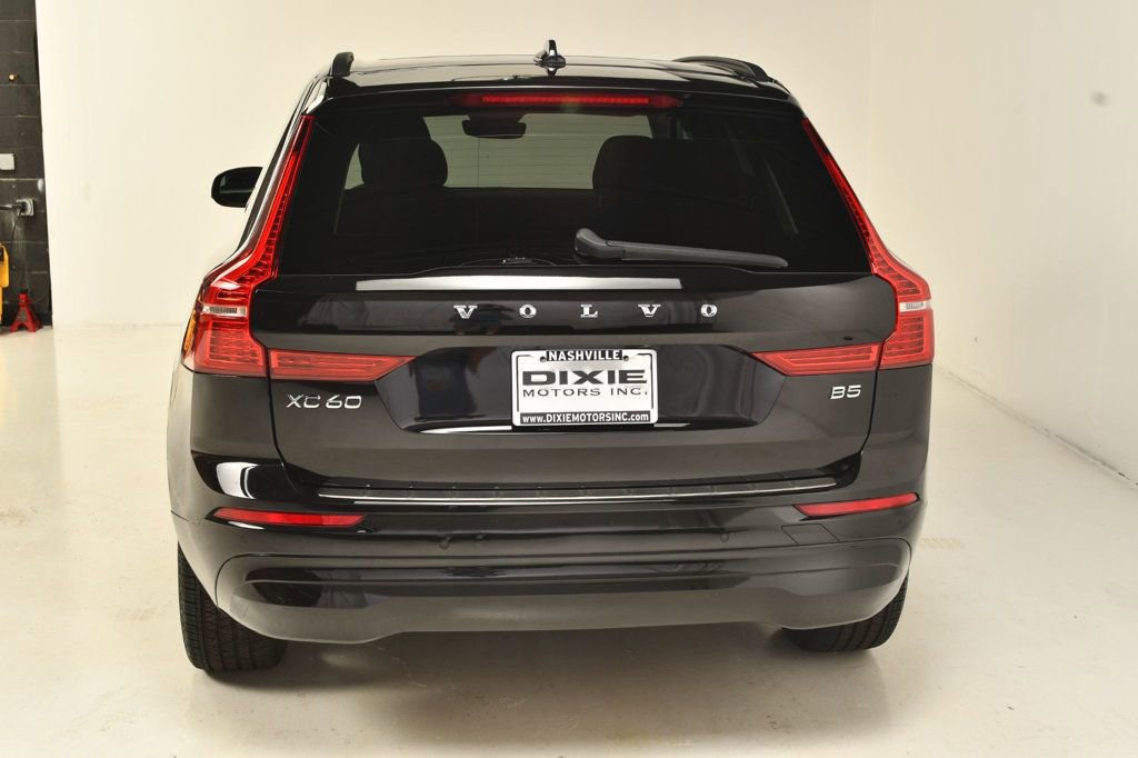 Used 2022 Volvo XC60 B5 Momentum w/ Protection Package Premier image 15