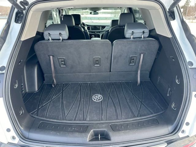 Used 2019 Buick Enclave Essence image 13