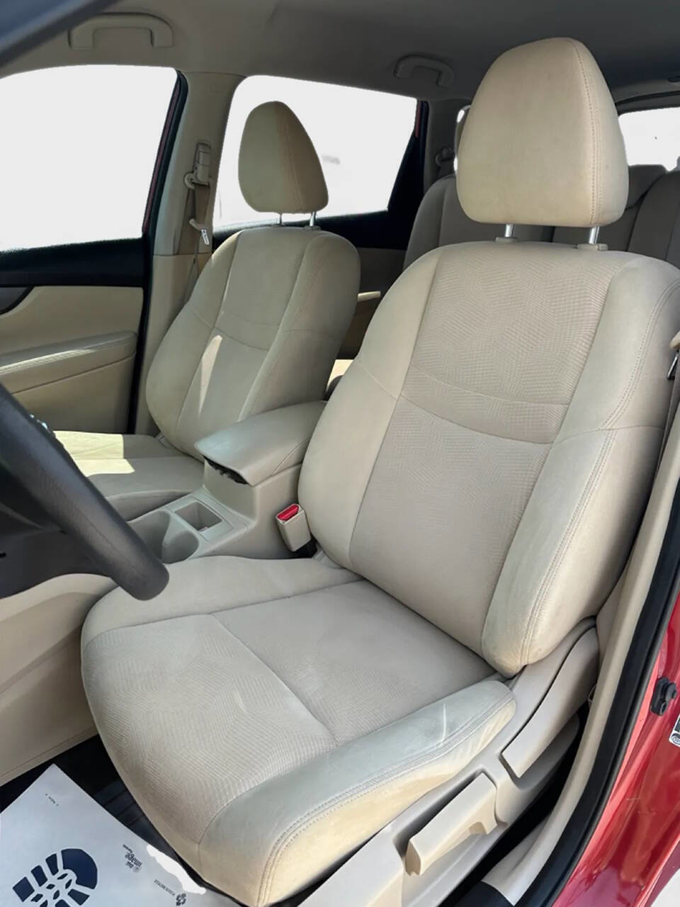 Used 2016 Nissan Rogue S image 11