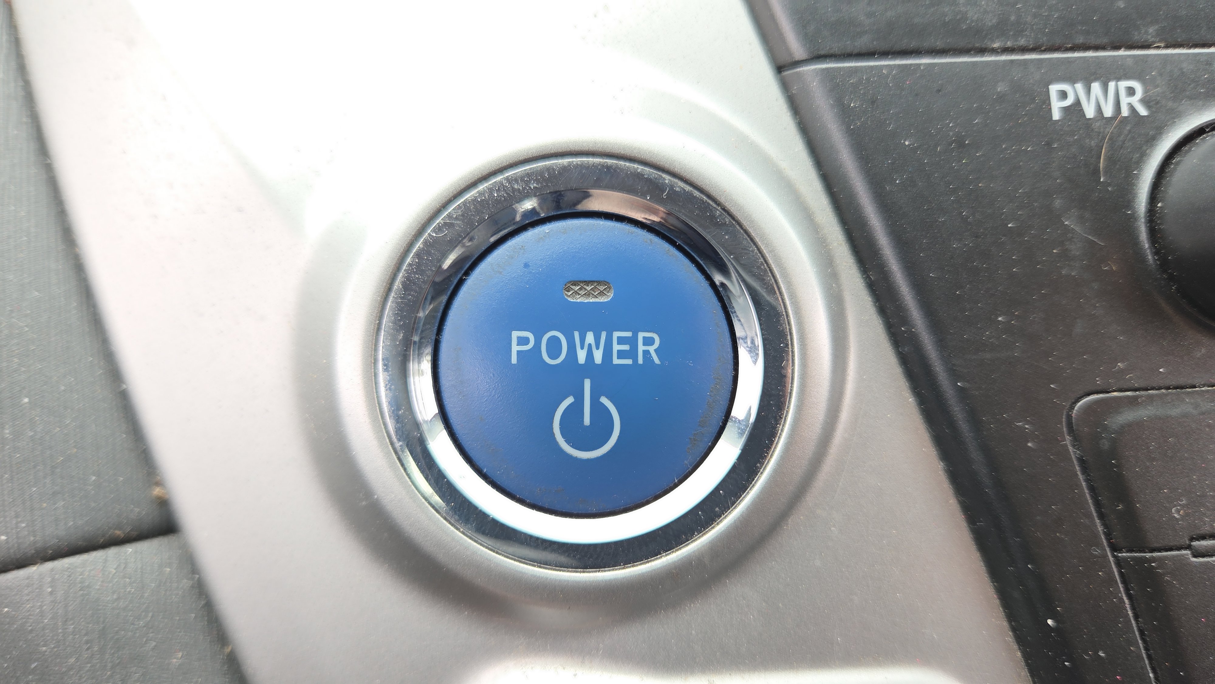 Used 2014 Toyota Prius V Three image 36