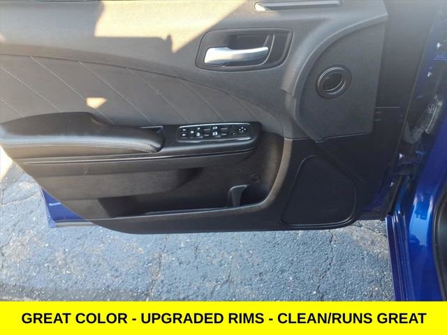 Used 2021 Dodge Charger SXT w/ Blacktop Package image 13