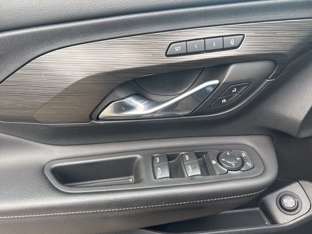 Used 2022 GMC Terrain SLT image 9