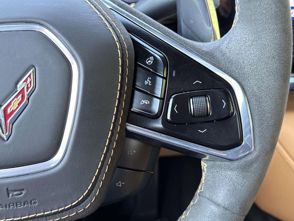 Used 2023 Chevrolet Corvette Stingray Premium Conv w/ Z51 Performance Package RWD image 35